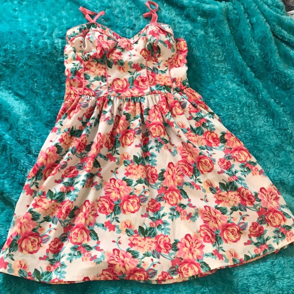 Floral pink skater dress from wetseal - Picture 1 of 2